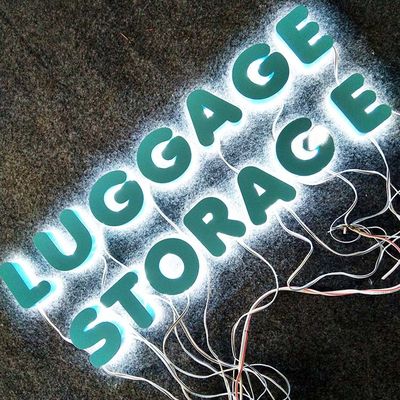 ตัวอักษรโลหะสีรูปร่าง 3 มิติพร้อมไฟโฆษณากลางแจ้ง