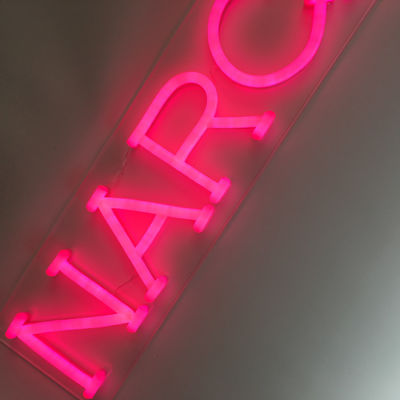 ตัวอักษรป้ายนีออนอะคริลิคใส UL สำหรับผนัง 62 ซม. ยาว