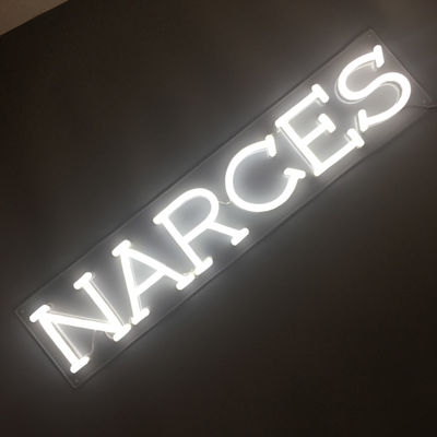 ตัวอักษรป้ายนีออนอะคริลิคใส UL สำหรับผนัง 62 ซม. ยาว