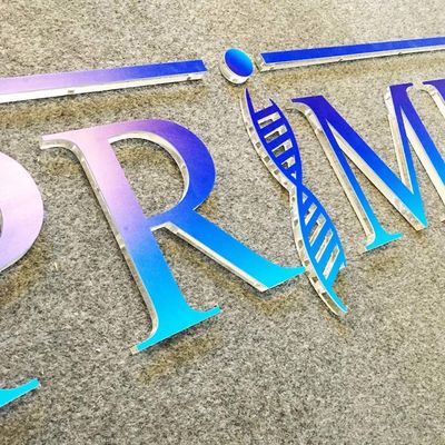 ป้ายตัวอักษรอะคริลิคทึบรับในร่มหนา 3 มม. - 20 มม. สำหรับร้านค้า