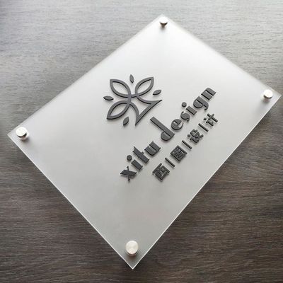 ตัวอักษรอะครีลิคสีขาวแรงบันดาลใจโฆษณาตัวอักษรอะคริลิประดิษฐ์