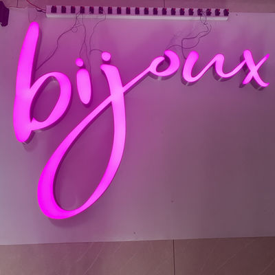 ODM อาคาร Cursive Letters 3d Letter Sign Metal Illuminated Board Acrylic