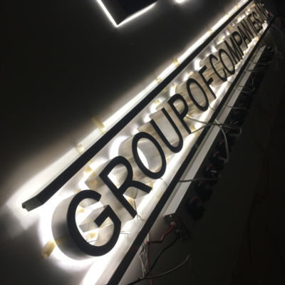 ตัวอักษรกลางแจ้ง Led Letter Lights ป้าย Halo Lit Sign Letters